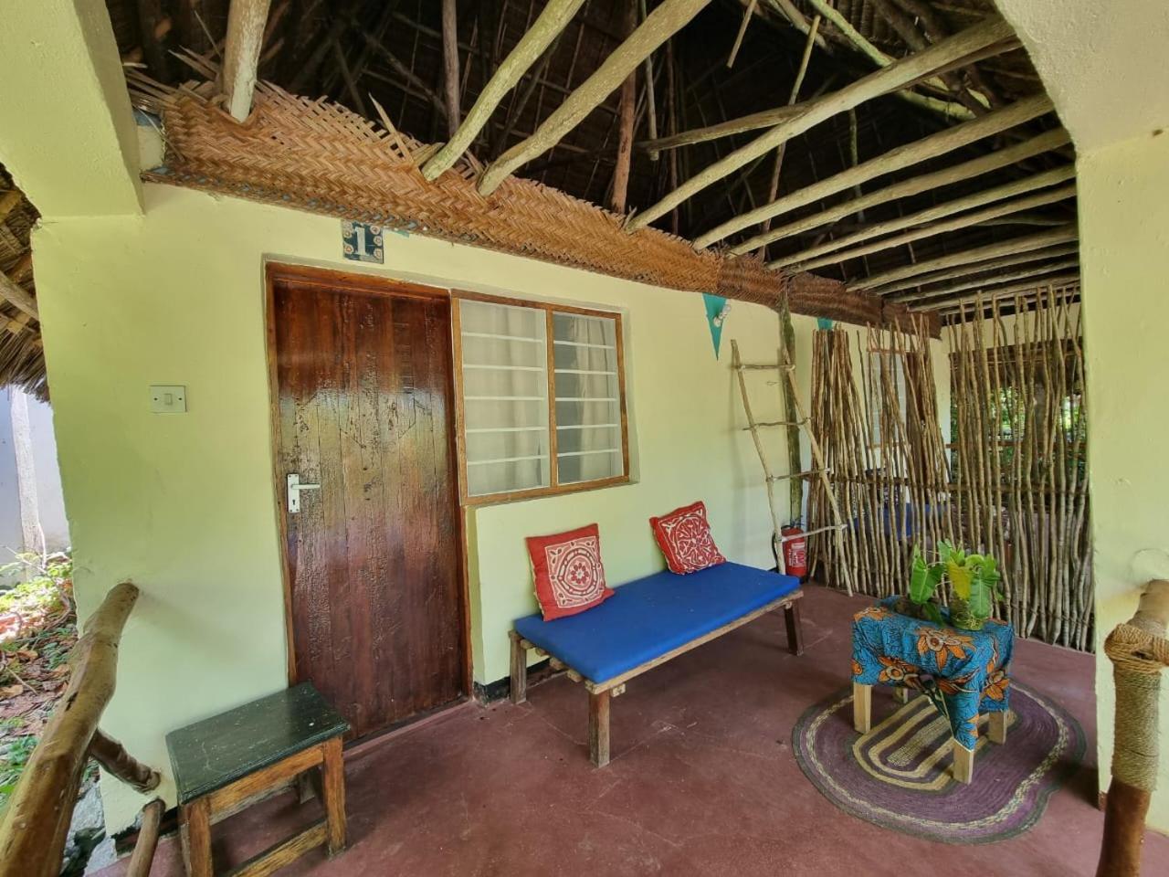 Bellevue Zanzibar Bed and Breakfast Bwejuu Exteriör bild